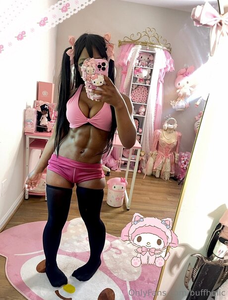 Buffholic model adult pictures