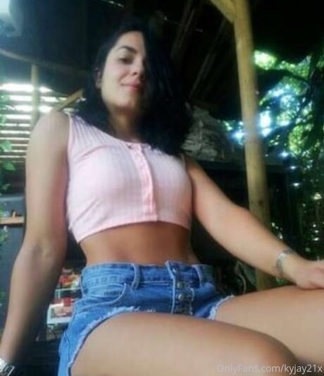 Kyjay21x perfect model pic