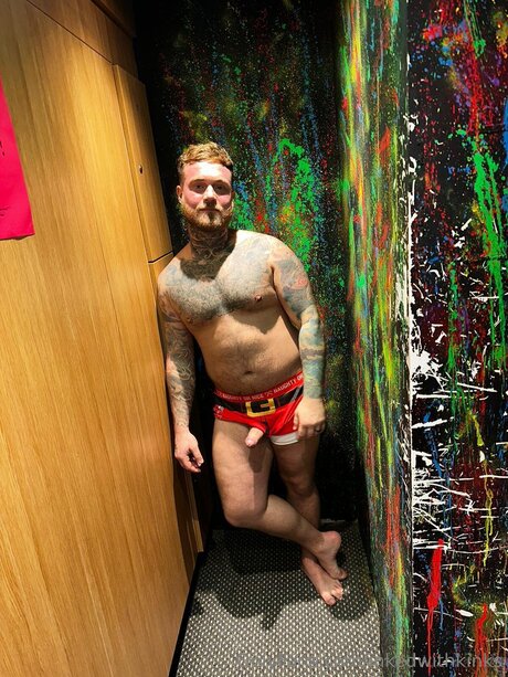 Inkedwithkinks model top pic