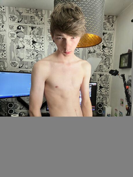 Thebeeb0i star nude photo