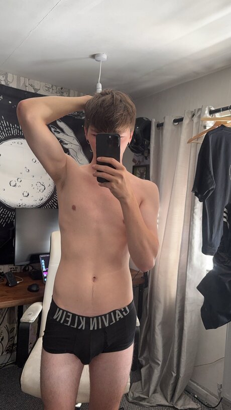 Thebeeb0i pornographic star pics