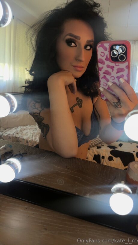 Kate L M star naked image