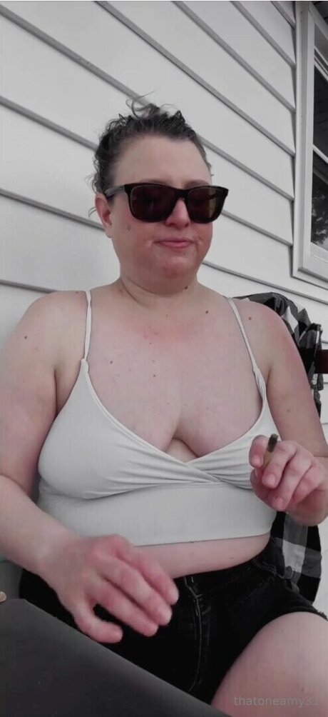 Thatoneamy44 naked model galleries