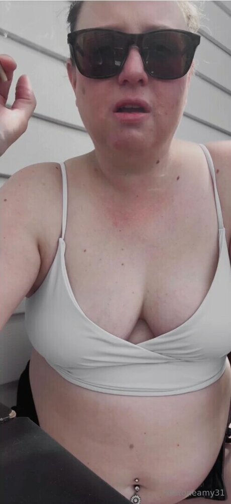 Thatoneamy44 naked star gallery