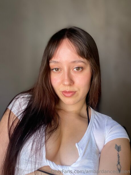 Ambarlatingirl adult model archive