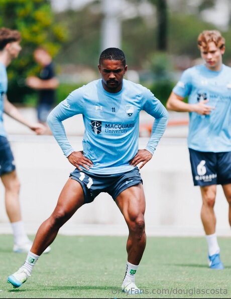 Douglascosta pornstar pretty img