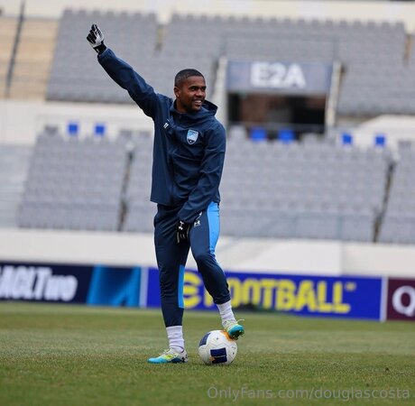 Douglascosta top profile image