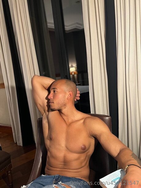 black male onlyfans pornographic images
