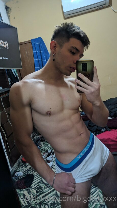 Tomas Rager model sexy img
