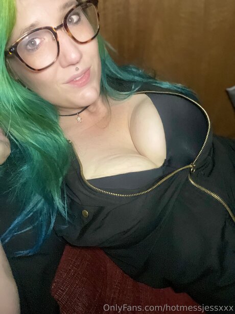 Hotmessjessxxx model sexy pictures