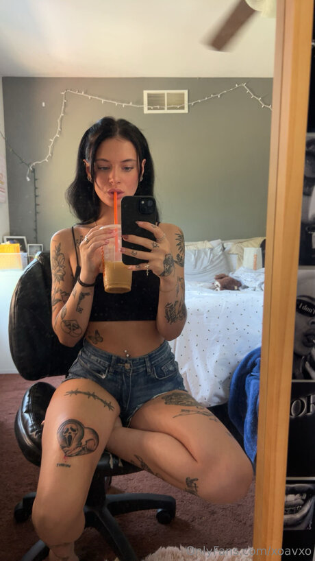 Xoavxo erotic model picture