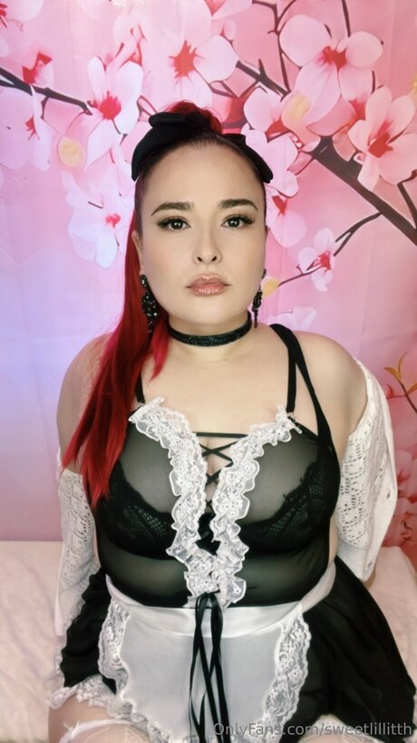 Sweetlillitth model nude pictures