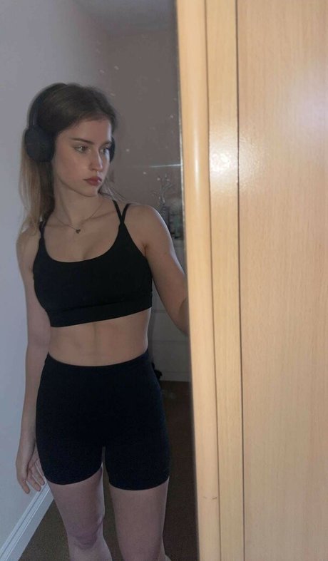 cute onlyfans naked pic