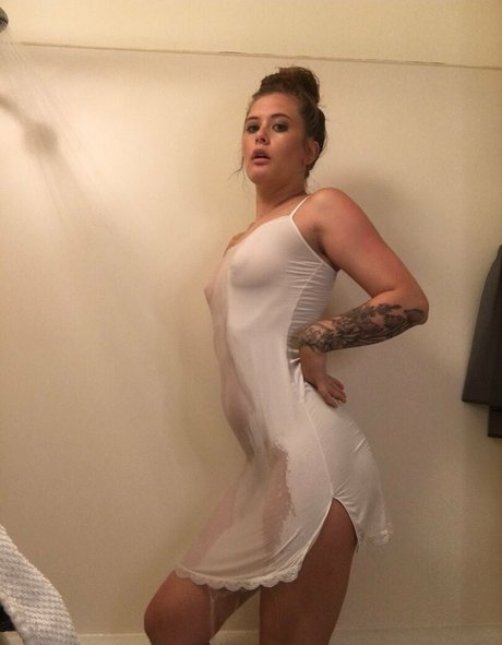 dakotamoonj model adult image