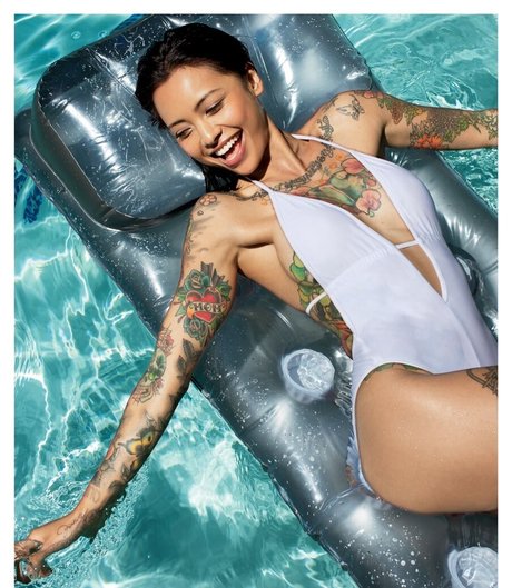 Levy Tran erotic actress pic