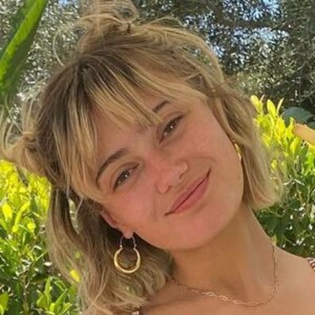 Ella Purnell pornstar naked image