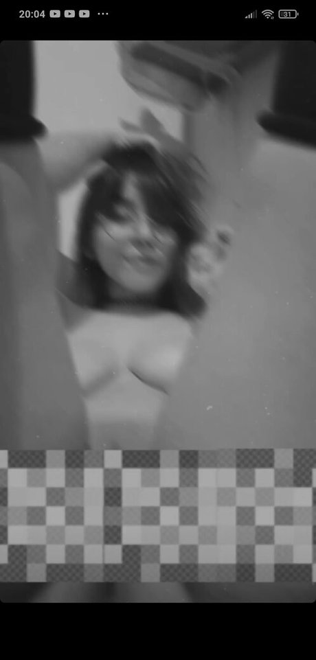 Laridoml exclusive model photos