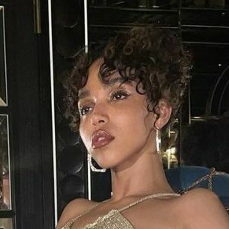 FKA Twigs star exclusive picture