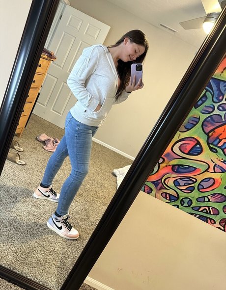 WhyteRose perfect pornstar image