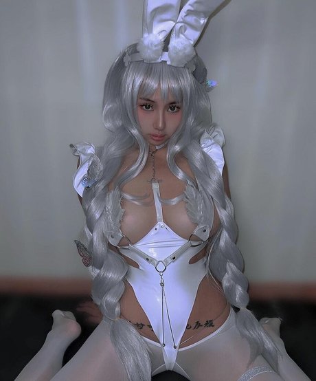 Wuusiy star nude pics