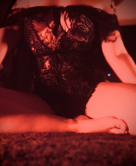 lucylleph model sexy image