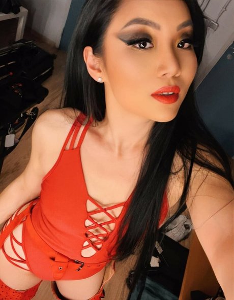 Tina Guo beautiful actress galleries