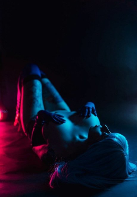 spicynika model top images
