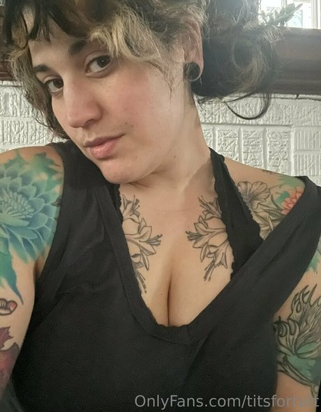 shemale outdoor onlyfans free sexy photos