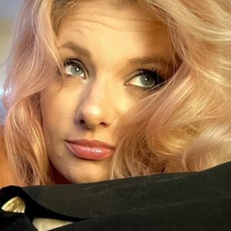 sex onlyfans beautiful photo
