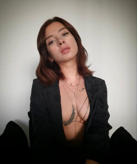Cecilia Bob model hot picture
