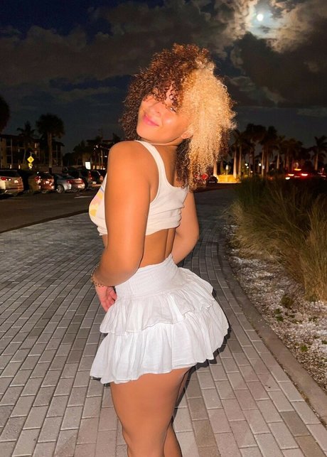 Heaven Collins free actress img