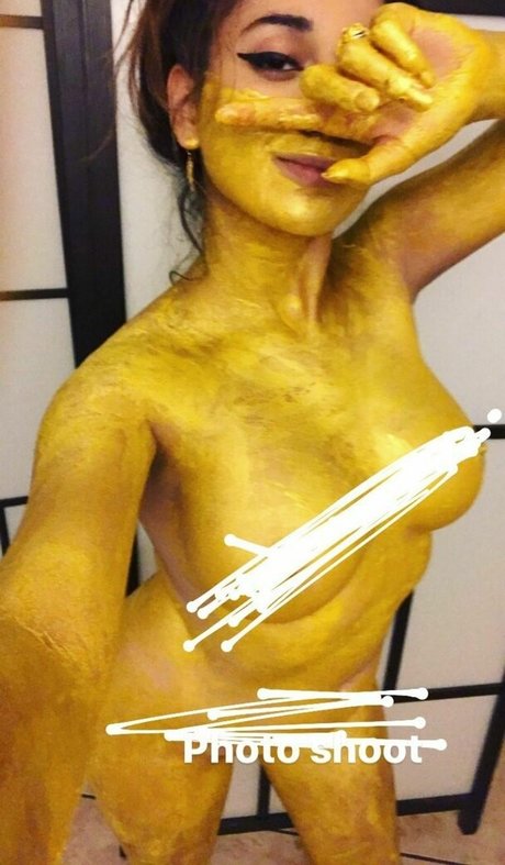SukeshaRay star naked img