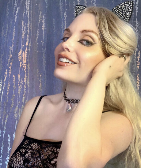 ittybittyprettykittyfree pretty actress photos