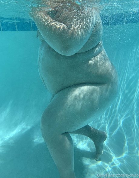 tychub star exclusive photo