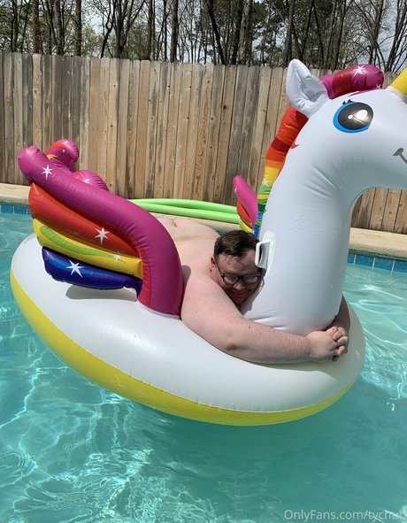 tychub nude star images