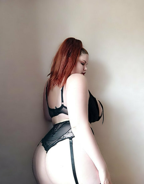 annabernadi pretty model galleries