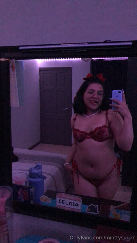Minttysugar xxx model image