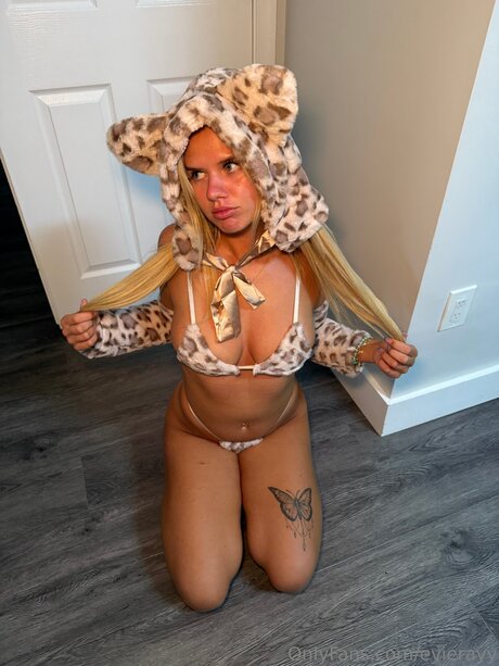 Evierayy star perfect photo