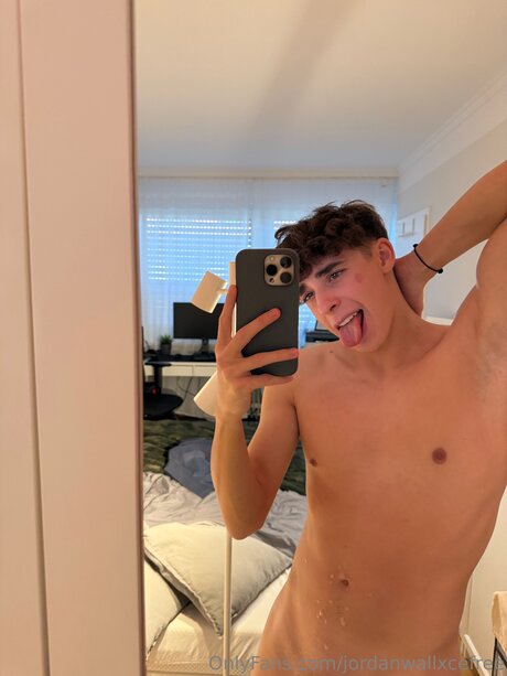 Jordanwallxcefree erotic model photos