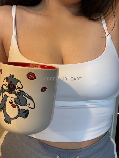 Maebreakurheart adult model photo
