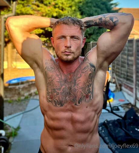 Joeyflex69 nude actress photos