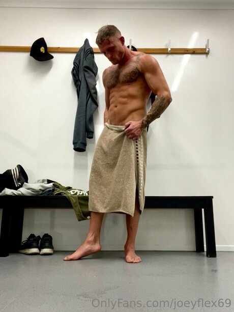 Joeyflex69 perfect pornstar gallery