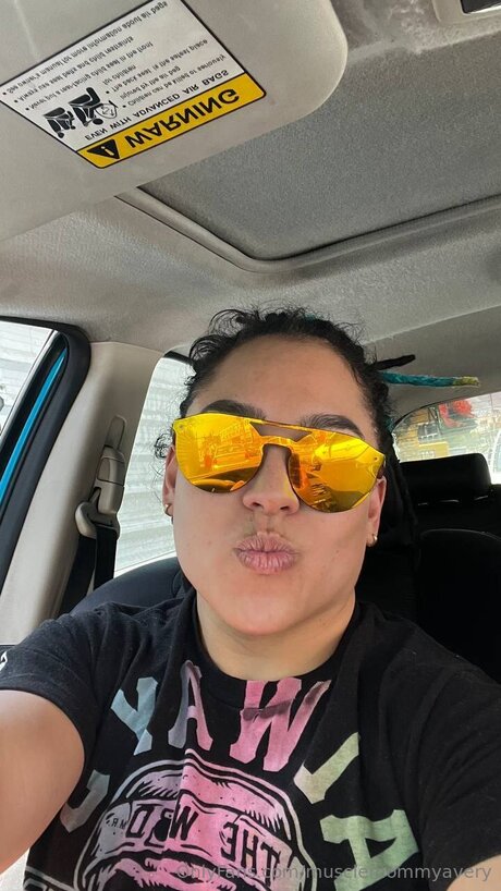 Queenmuscleavery top profile image