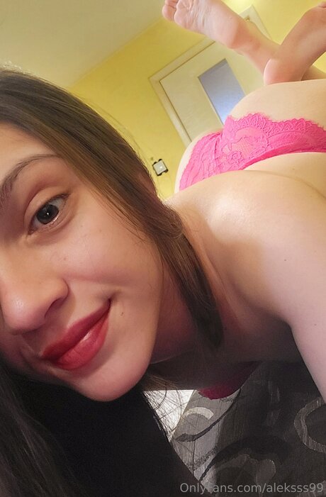 Aleksss99 naked model photos