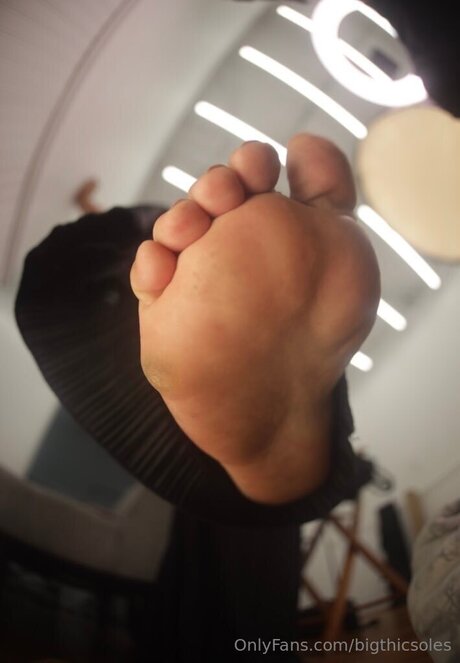 Bigthicsoles adult actress image