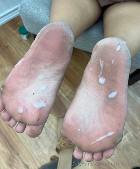 Bigthicsoles model porn pictures