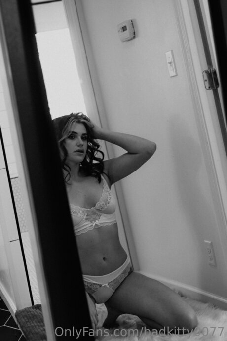 Badkitty0077 pornstar exclusive photo
