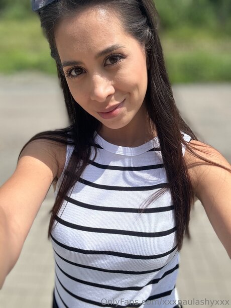 Xxxpaulashyxxx nude pornstar archive