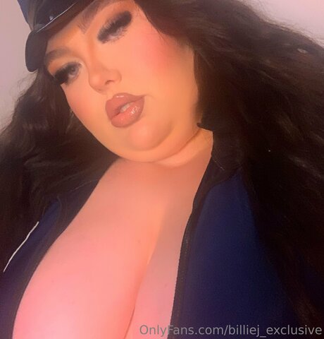 Billiejofficiall nudes model photo