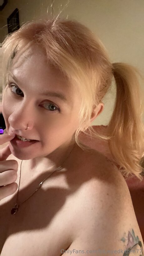 Blueyedkitten77 star nudes archive